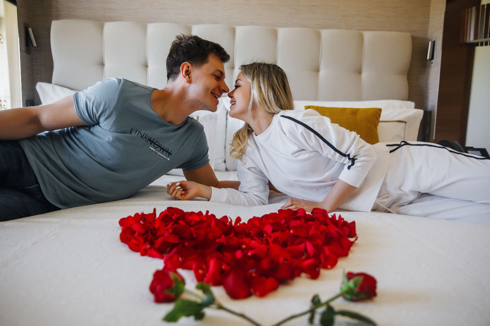 Book your wedding day in GF VICTORIA